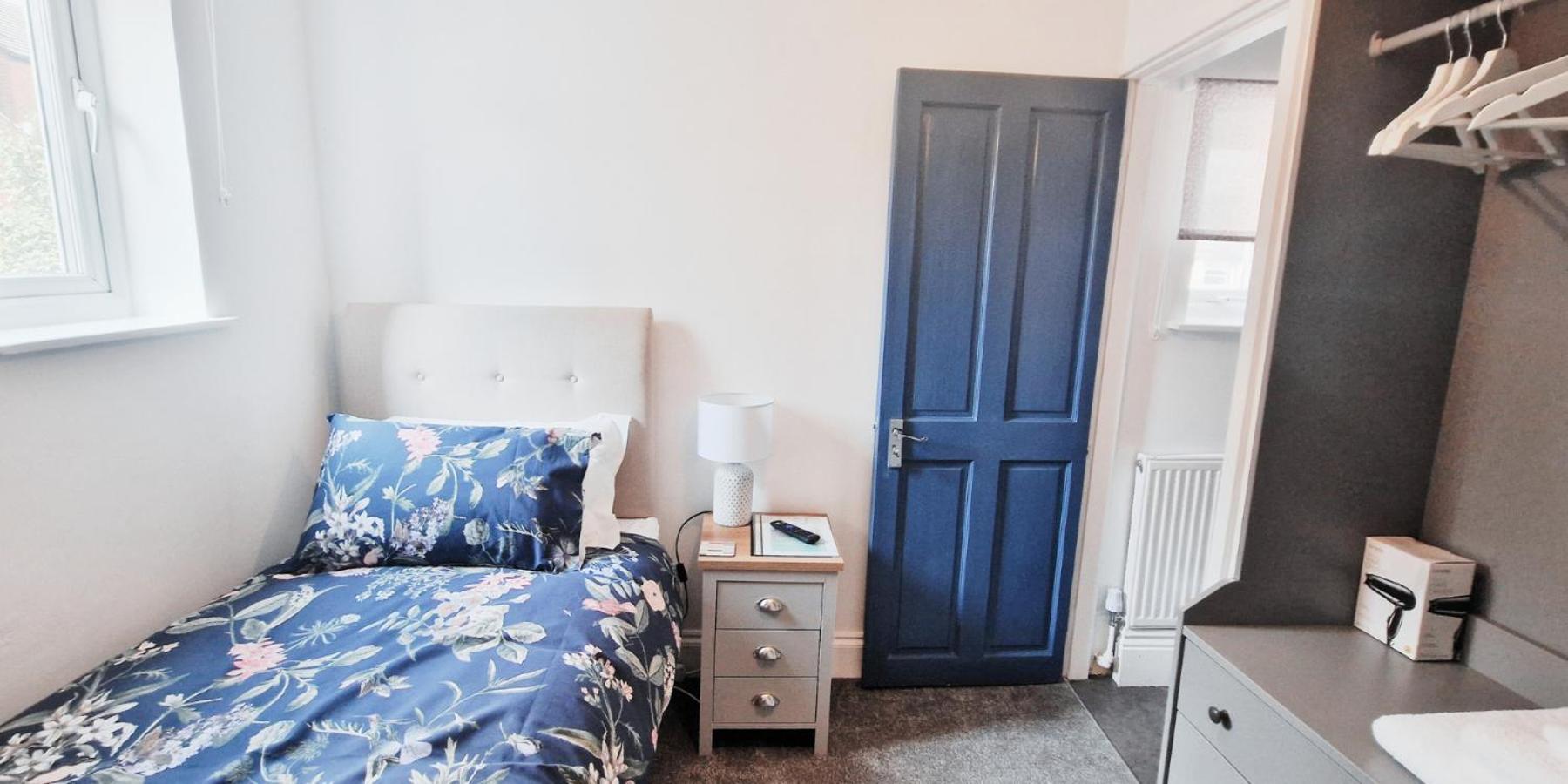Single Room In Modern House Near Nottingham Exteriér fotografie